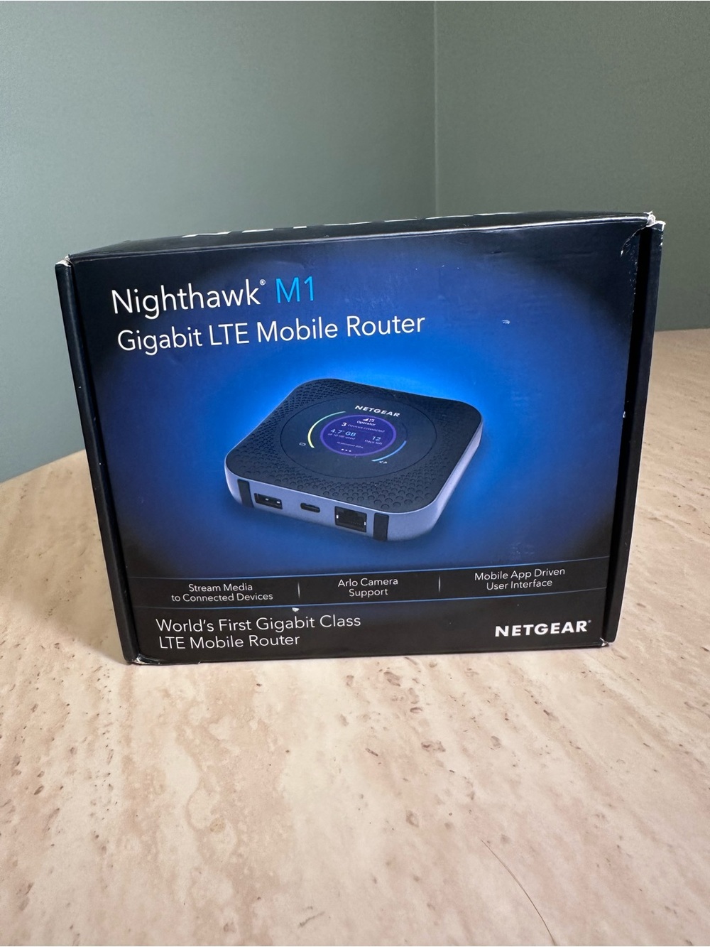 NETGEAR Nighthawk M1 Wireless Wi-Fi Hotspot Modem MR1100-100NAS Unlocked
